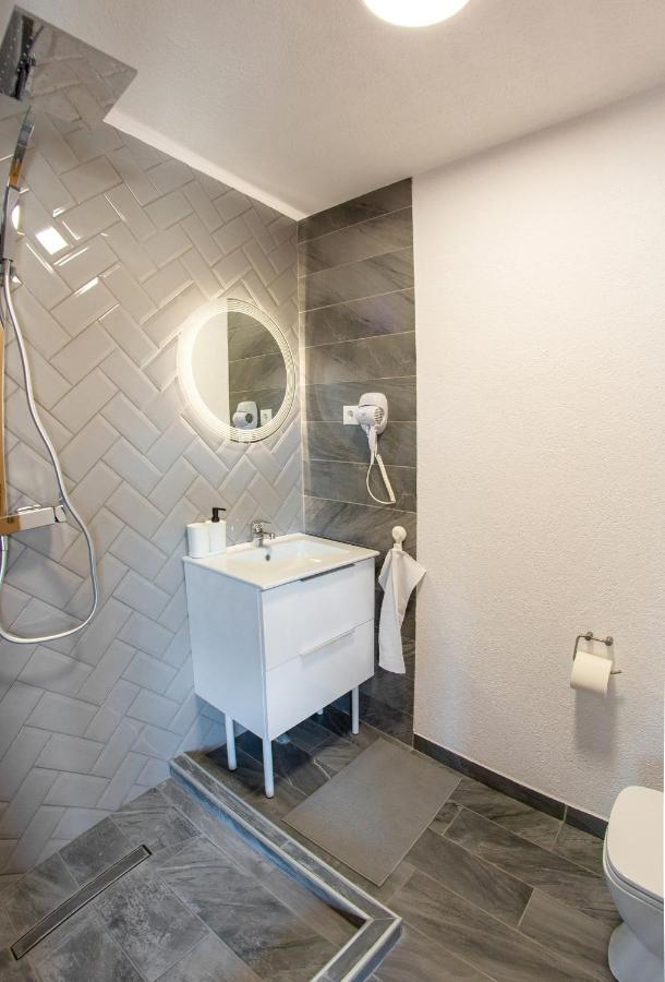 Pepi Vendeghaz - Casa De Oaspeti Pepi Joseni  Extérieur photo