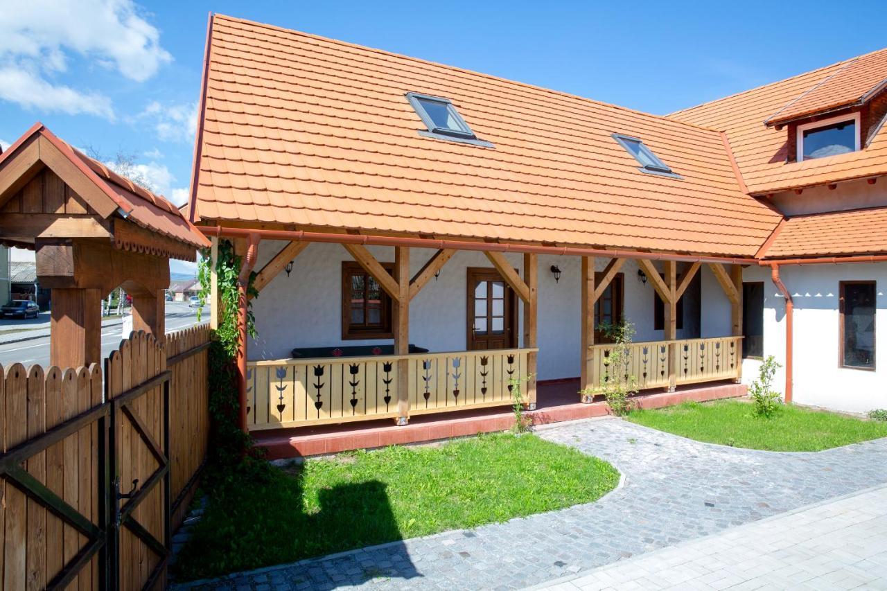 Pepi Vendeghaz - Casa De Oaspeti Pepi Joseni  Extérieur photo